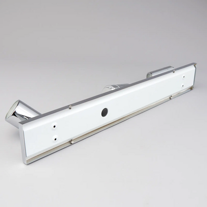 Trijų lempučių Dejan vonios lubų šviestuvas