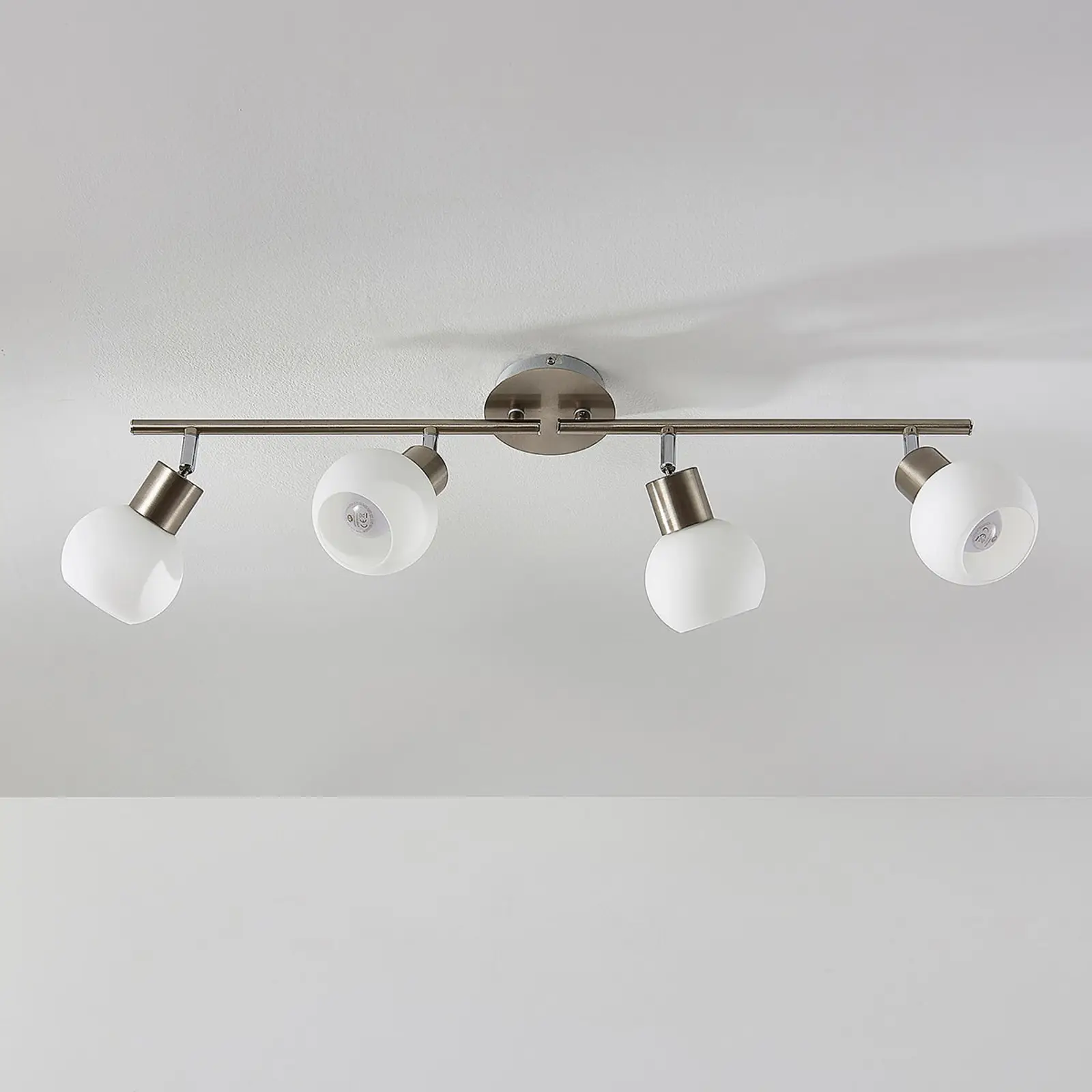 LED lubinis šviestuvas Elaina, 4 lempučių, matinis nikelis