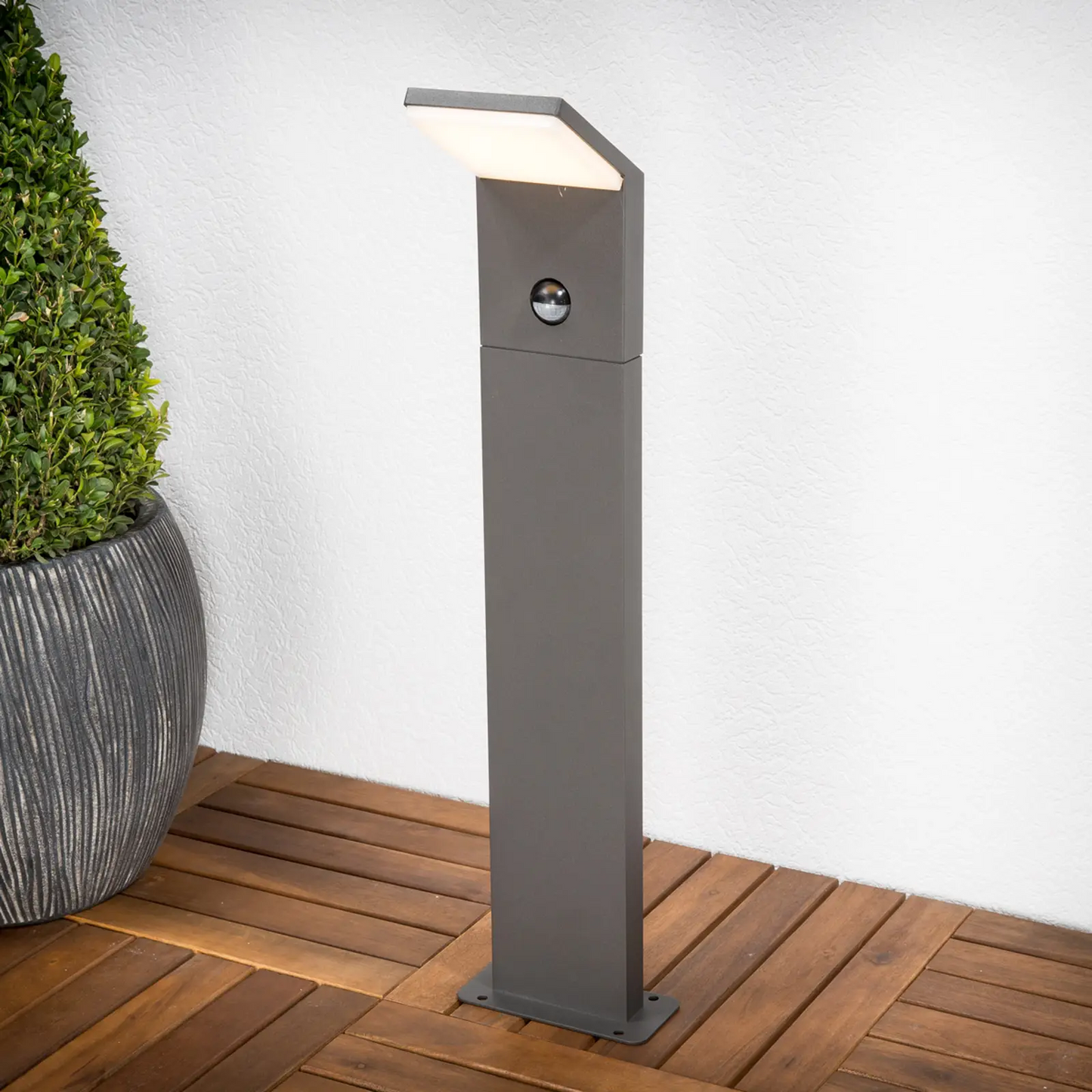 Grafito pilka Nevio LED kelio šviesa