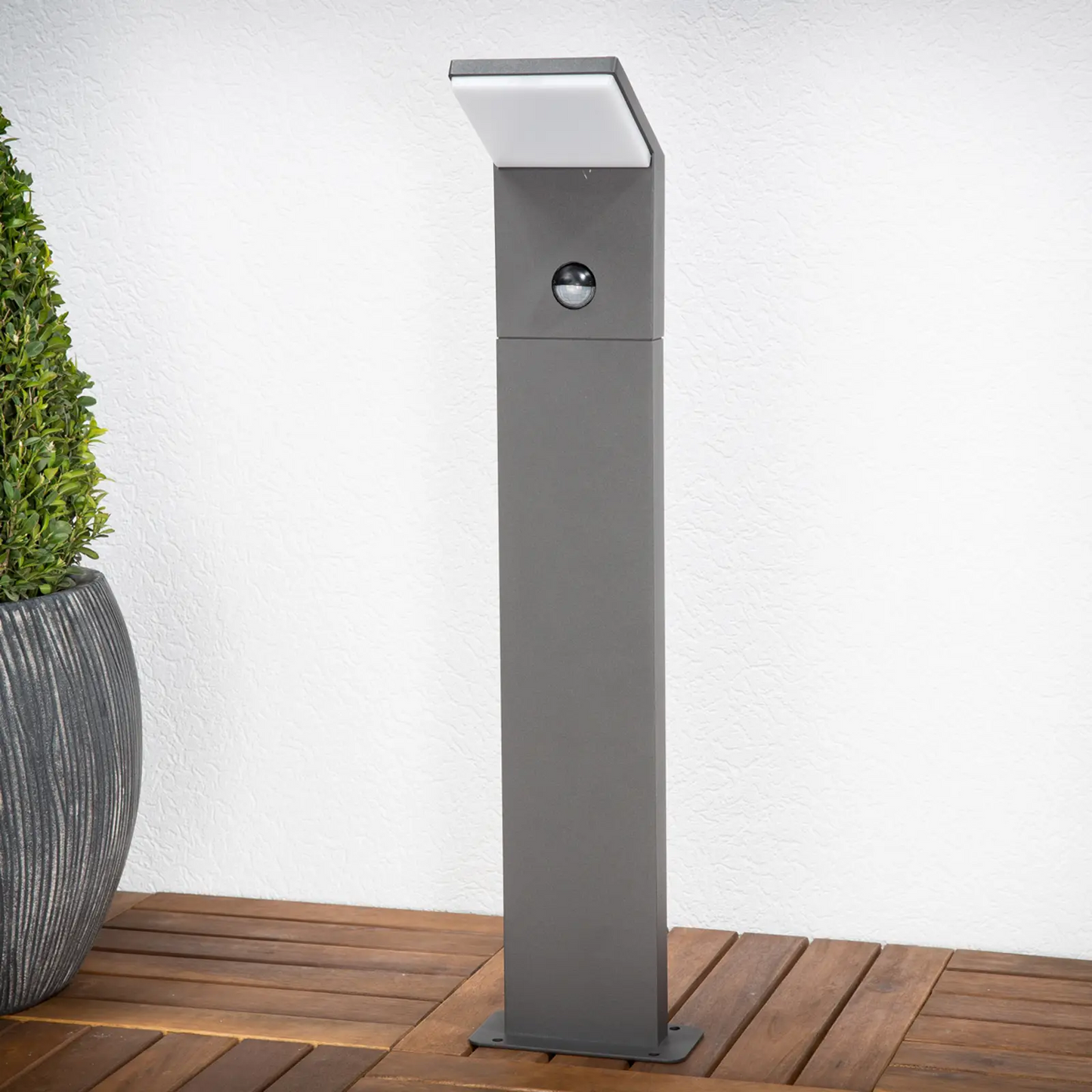 Grafito pilka Nevio LED kelio šviesa