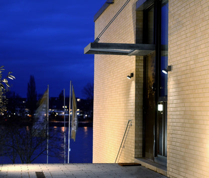 Lutec Trumpet 11w LED reguliuojamas išorinis sieninis šviestuvas