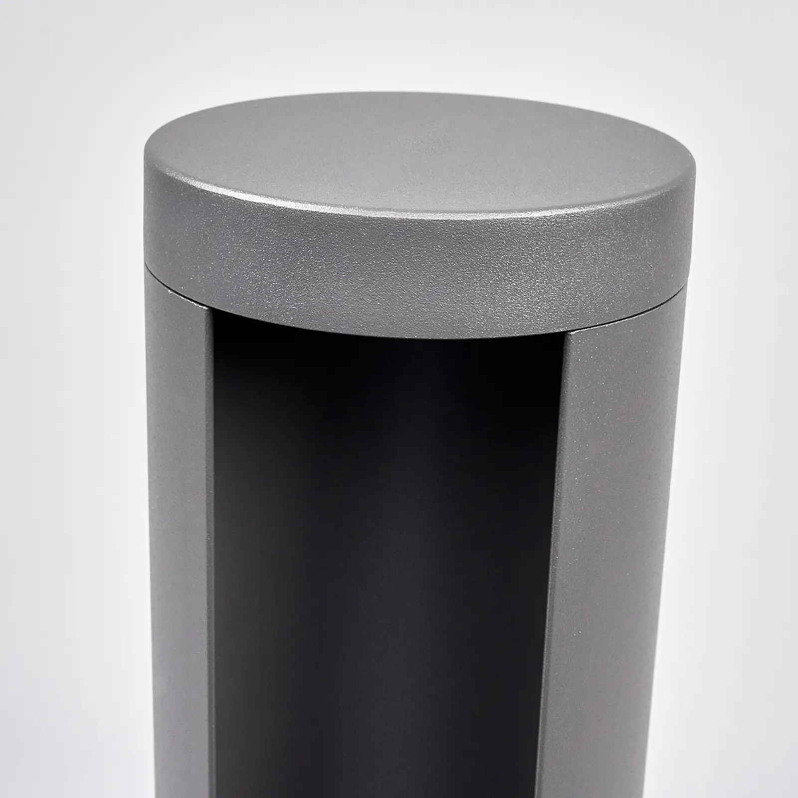 Jaron grafito pilkos spalvos LED kelio šviestuvas