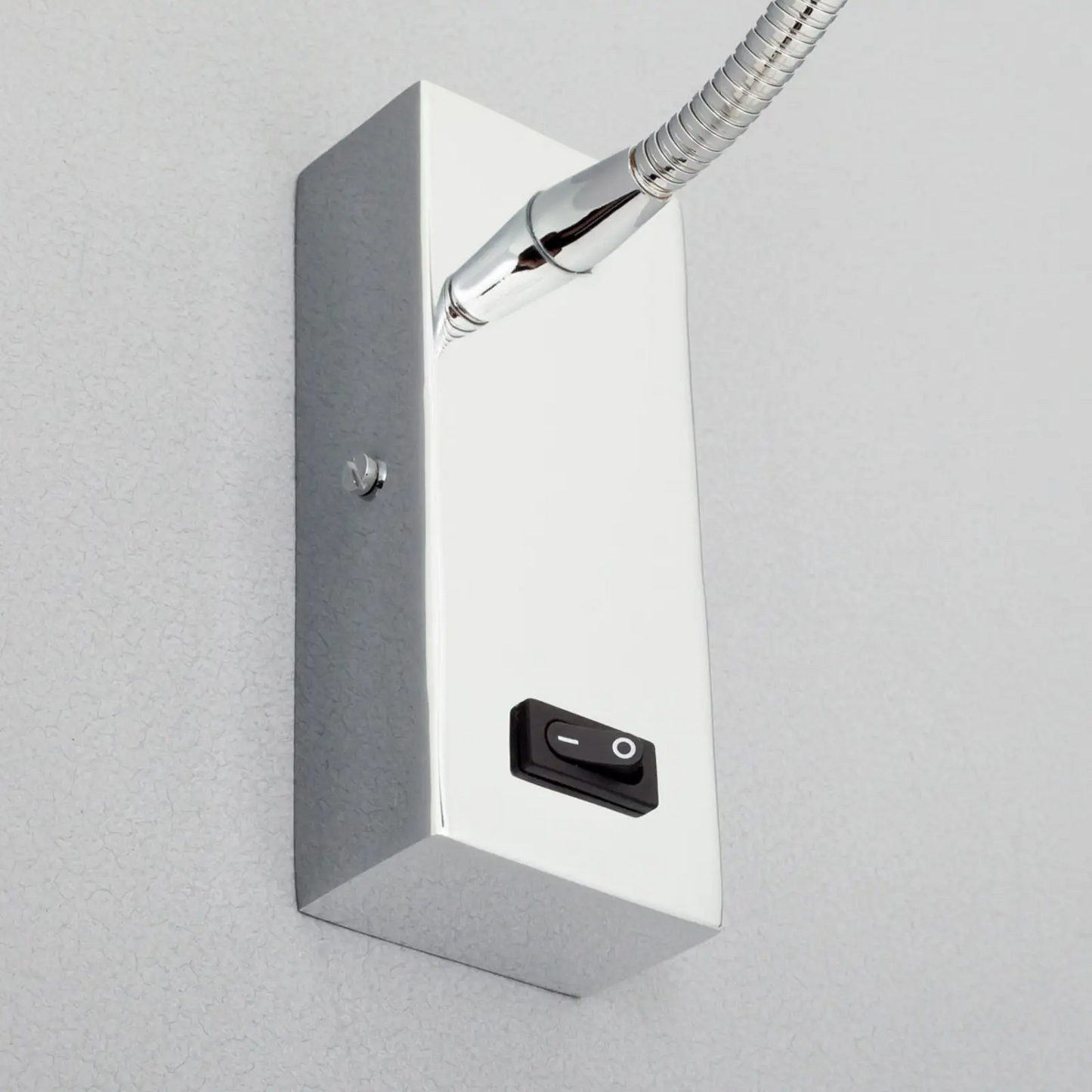 Lindby Rasmus LED sieninis šviestuvas chromo