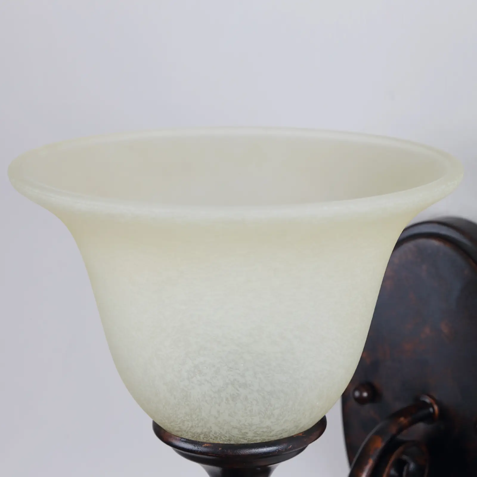 Sieninis šviestuvas Svera kaimiško stiliaus, E27 LED