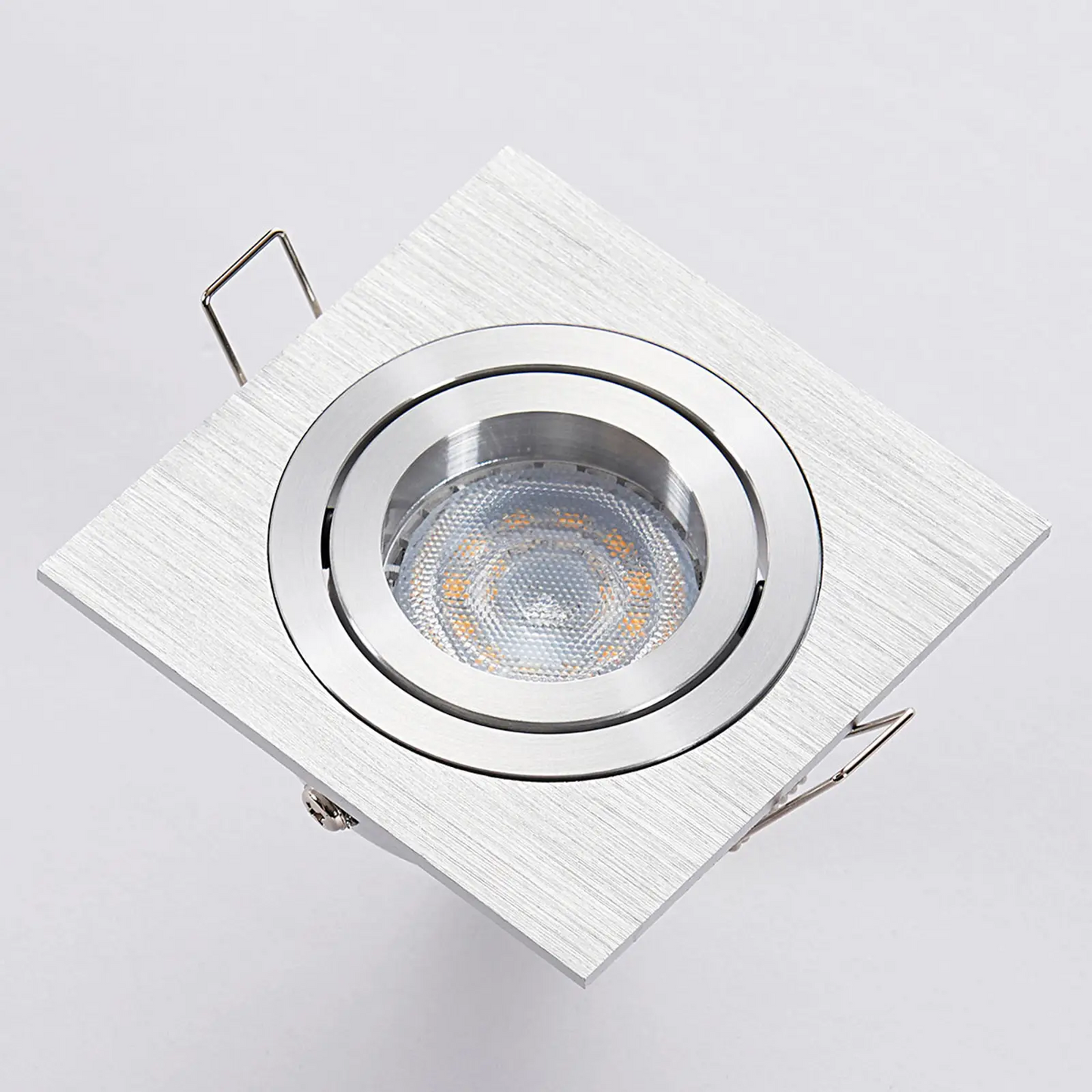 Reguliuojamas aukštos įtampos įleidžiamas šviestuvas Jannis