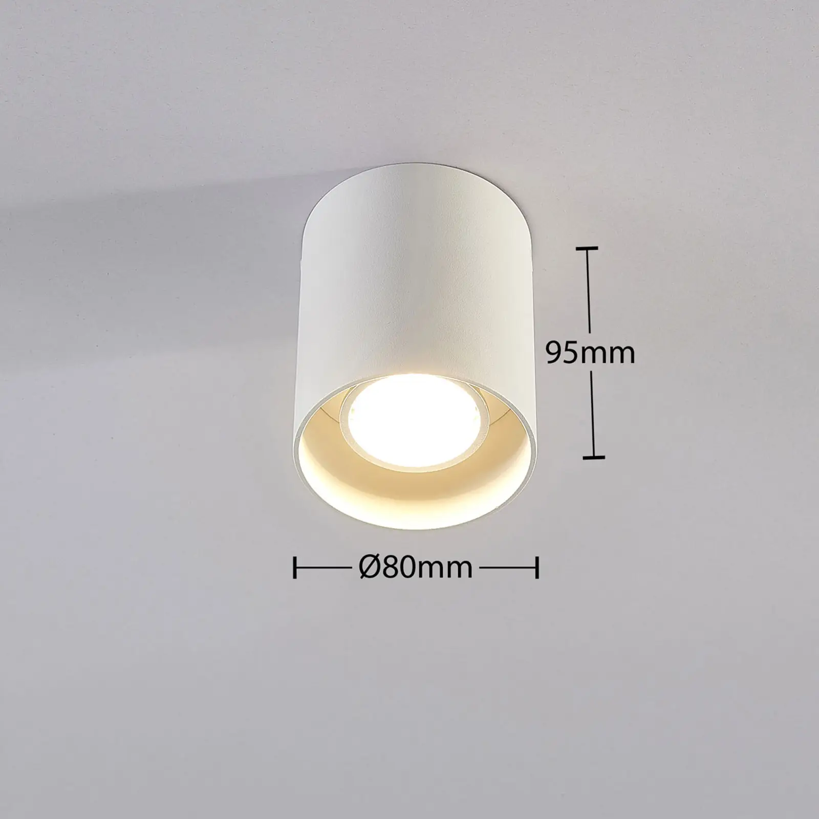 Baltos spalvos Carson ant paviršiaus montuojamas apatinis šviestuvas