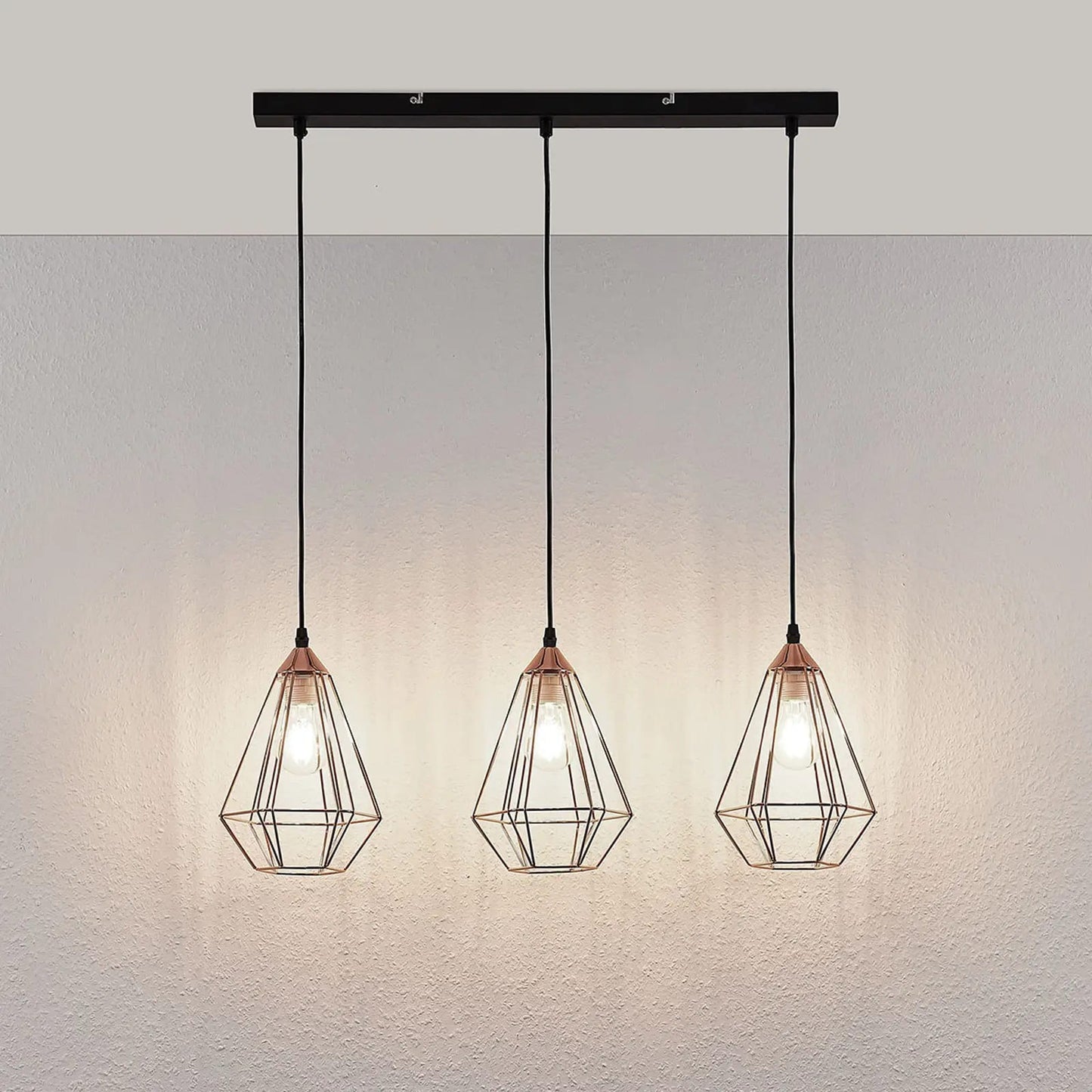 Pakabinamas šviestuvas Elda su narveliais, pailgas, varinis