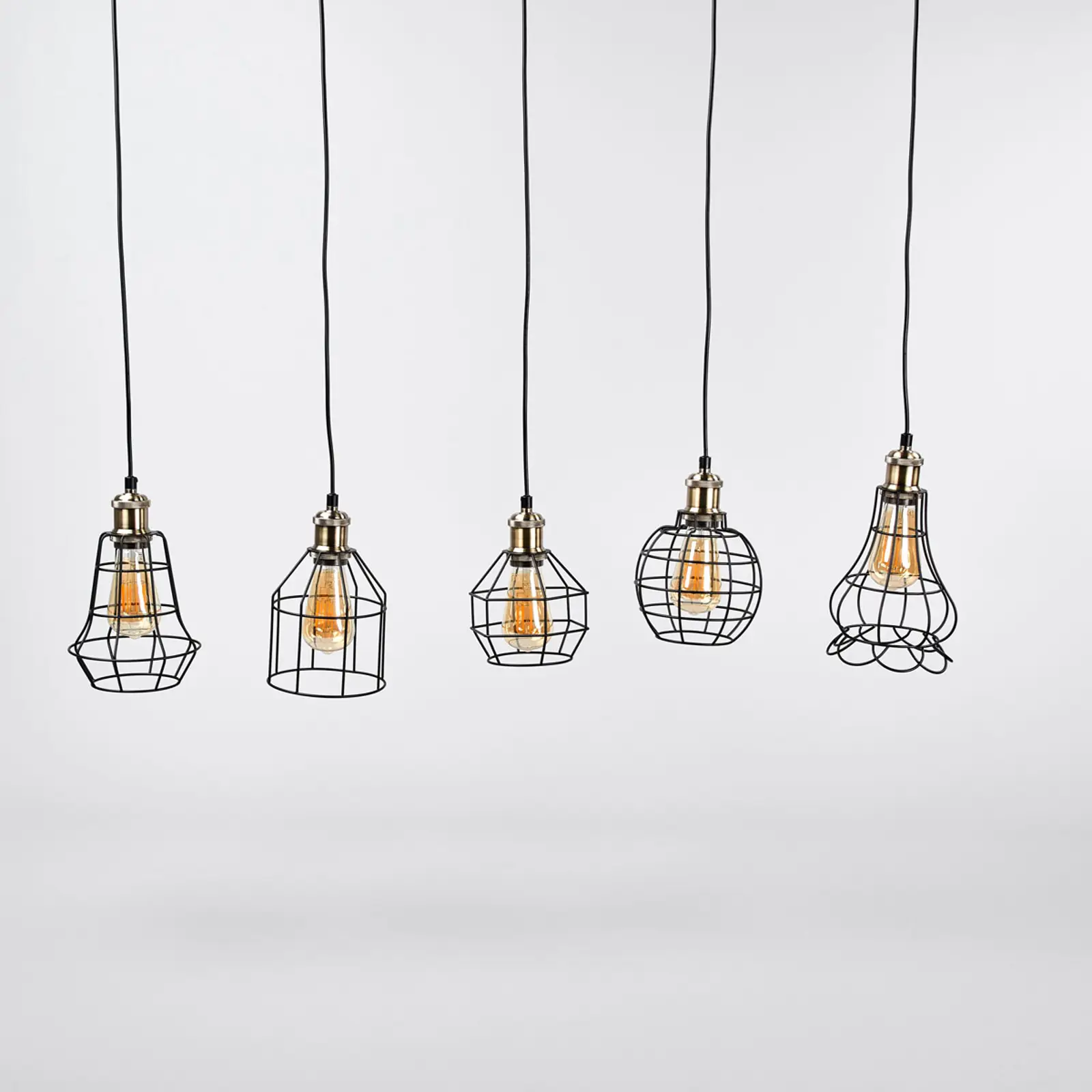 Alberta pakabinamas šviestuvas su penkiomis lemputėmis