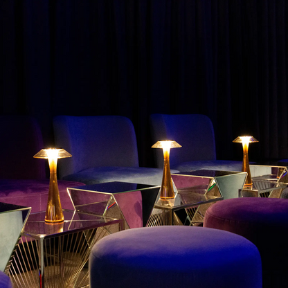 Kartell Space - LED dizainerio stalinis šviestuvas, titano