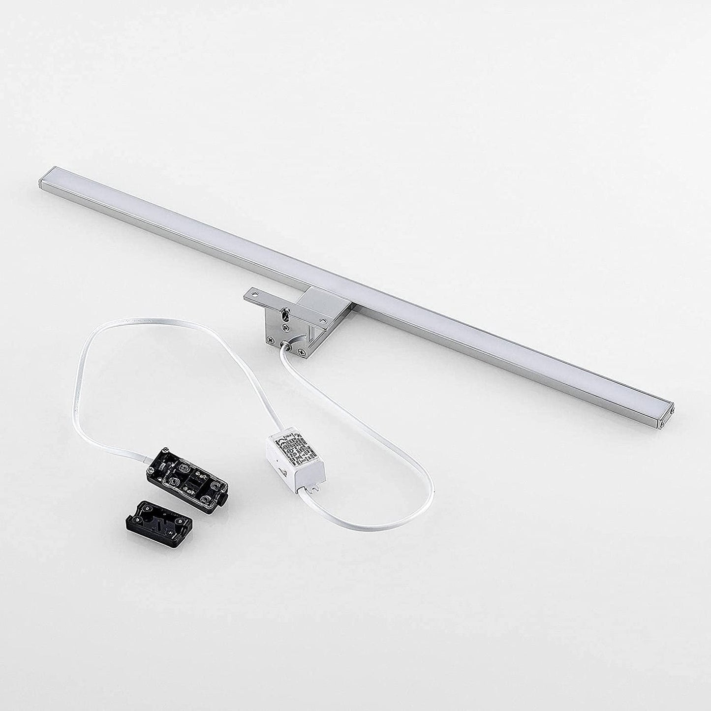 Lindby Daitani LED vonios veidrodinis šviestuvas 60,5 cm