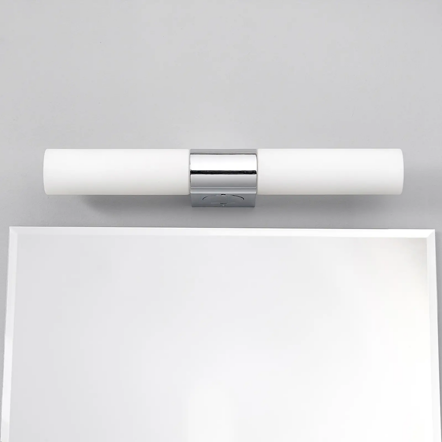 Ziva - veidrodinis šviestuvas su lizdu