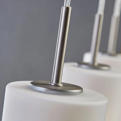 Vinsta - trijų lempučių pakabinamas šviestuvas su baltu stiklu