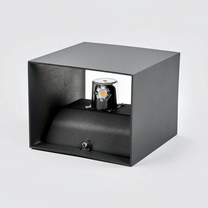 Evie - lauko sieninis šviestuvas su LED lemputėmis