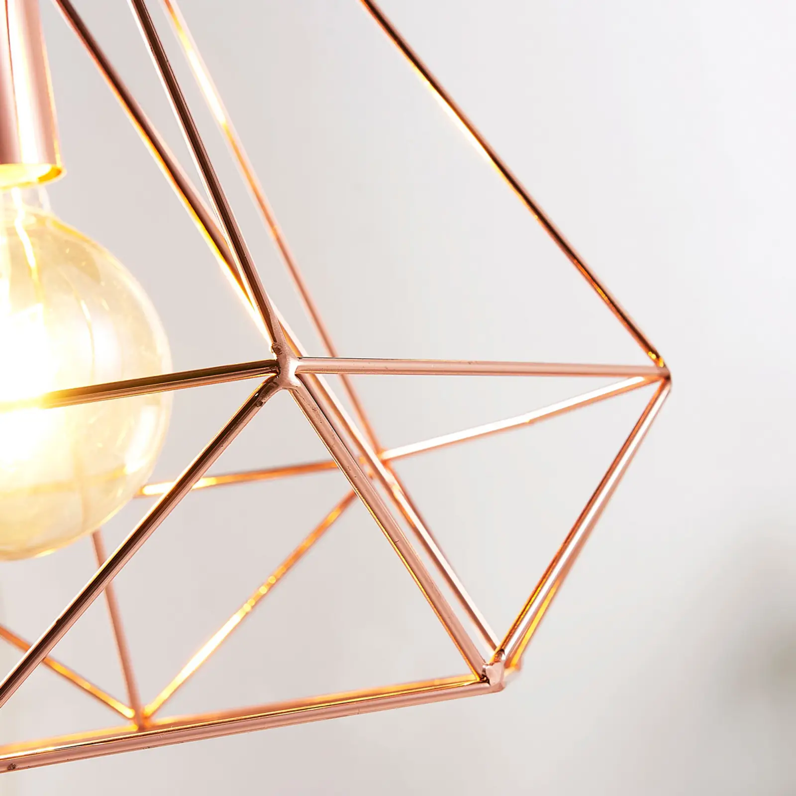 Vario spalvos pakabinamas šviestuvas Jossa