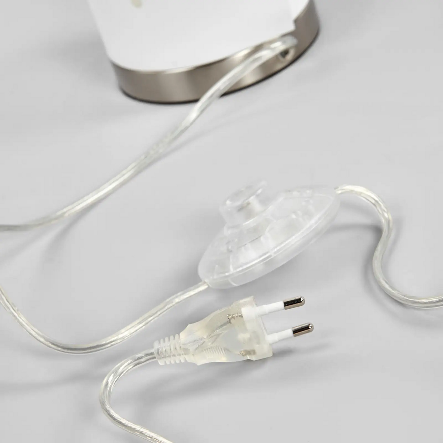 Dekoratyvinis LED toršeras Mirella, RGB su nuotolinio valdymo pulteliu.