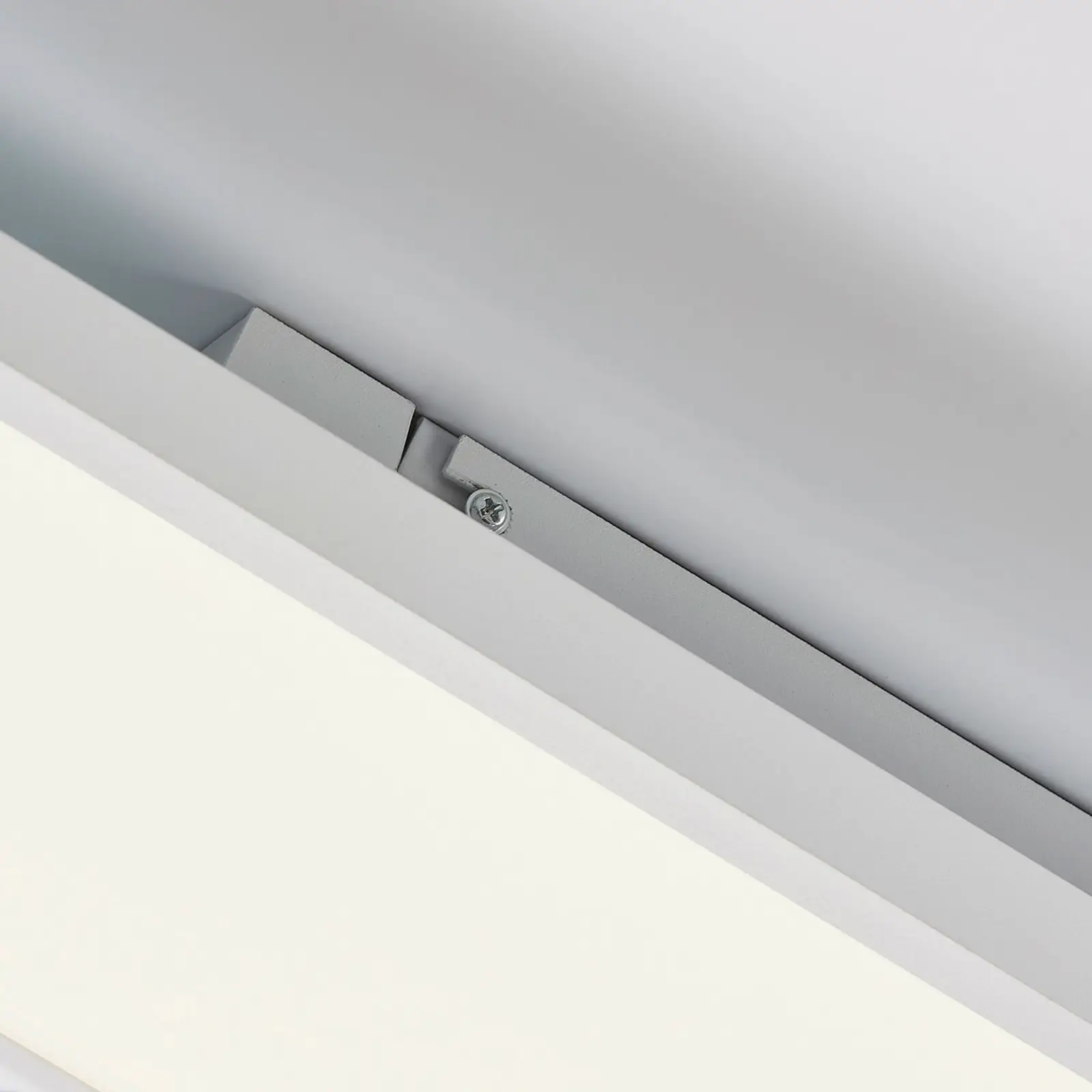 „Arcchio Philia“ LED skydelis, CCT, 80 cm x 29,5 cm