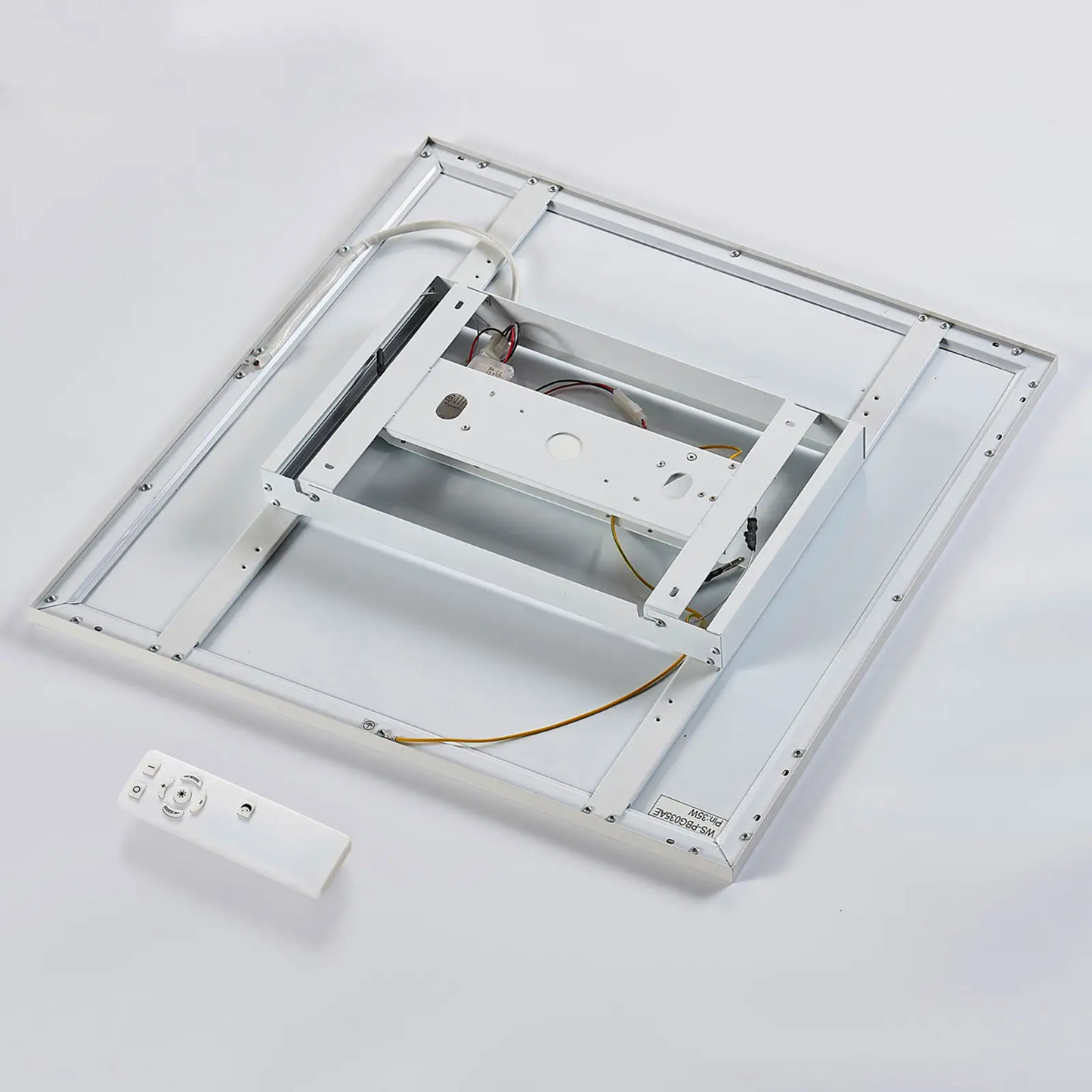 „Arcchio Philia“ LED skydelis, CCT, 59,5 cm x 59,5 cm