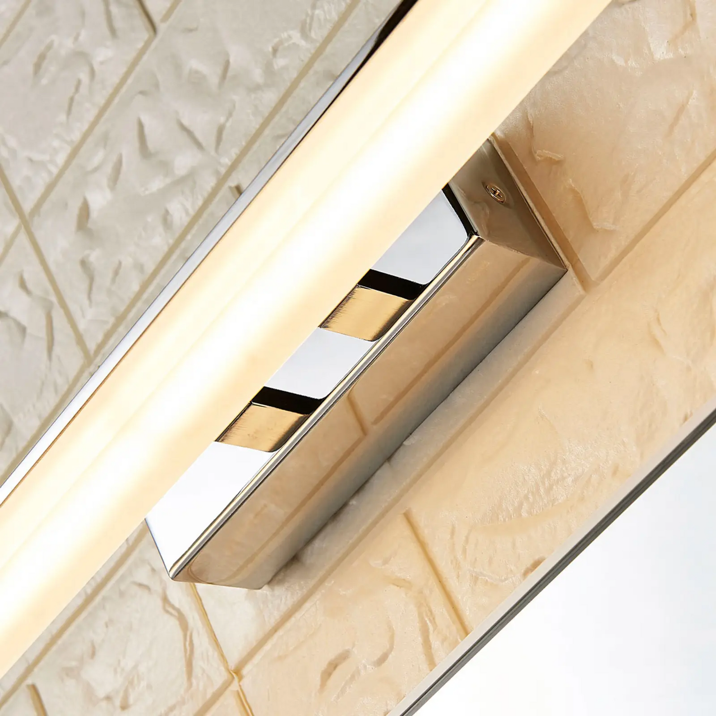 Julie pailgintas LED veidrodinis šviestuvas, IP44