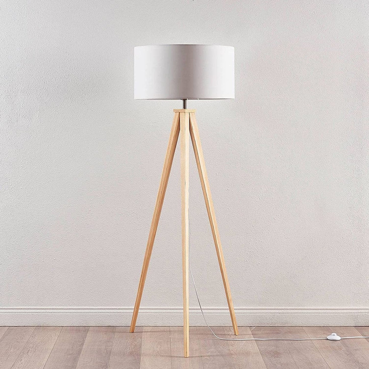 Mya trijų kojų medinis toršeras su baltu atspalviu