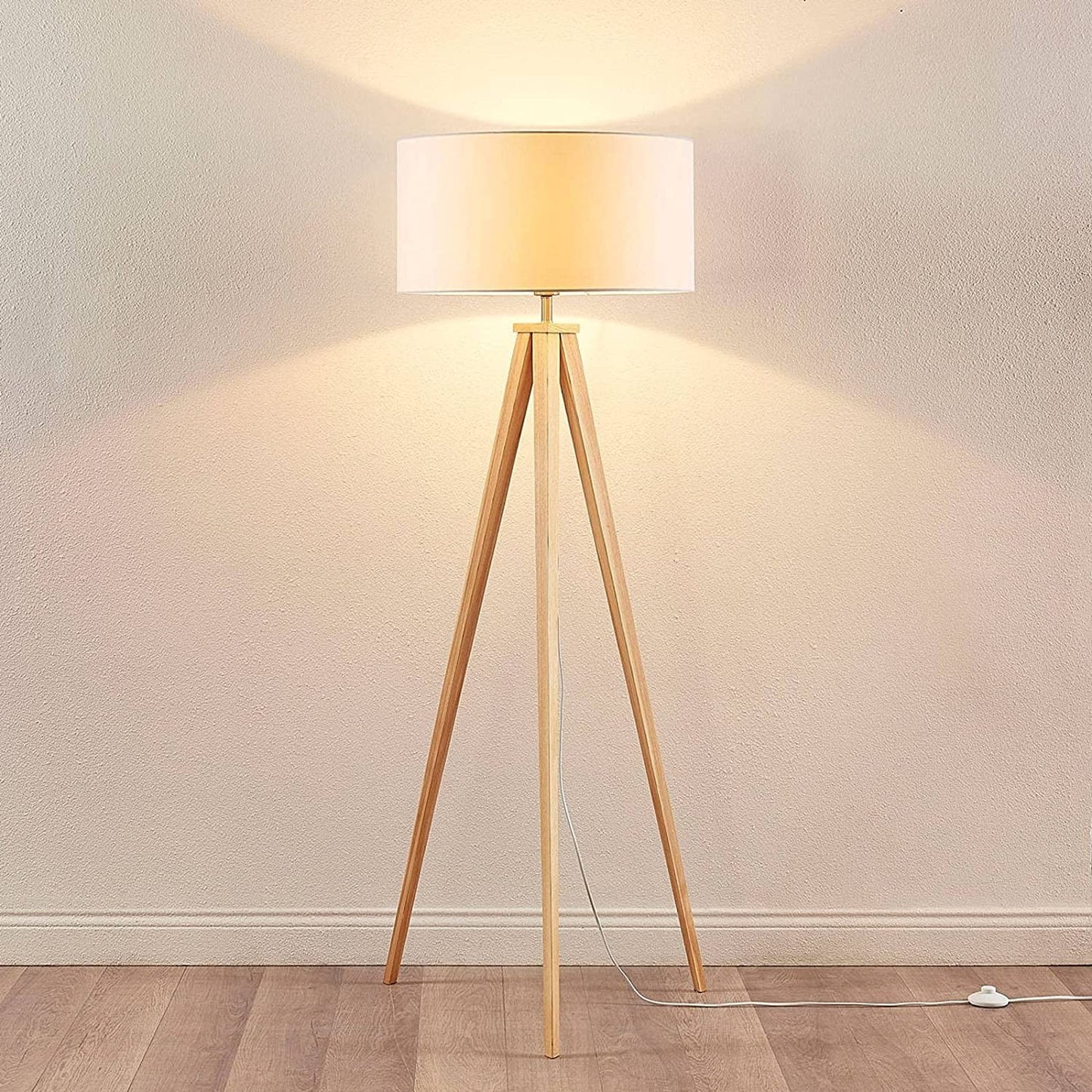 Mya trijų kojų medinis toršeras su baltu atspalviu