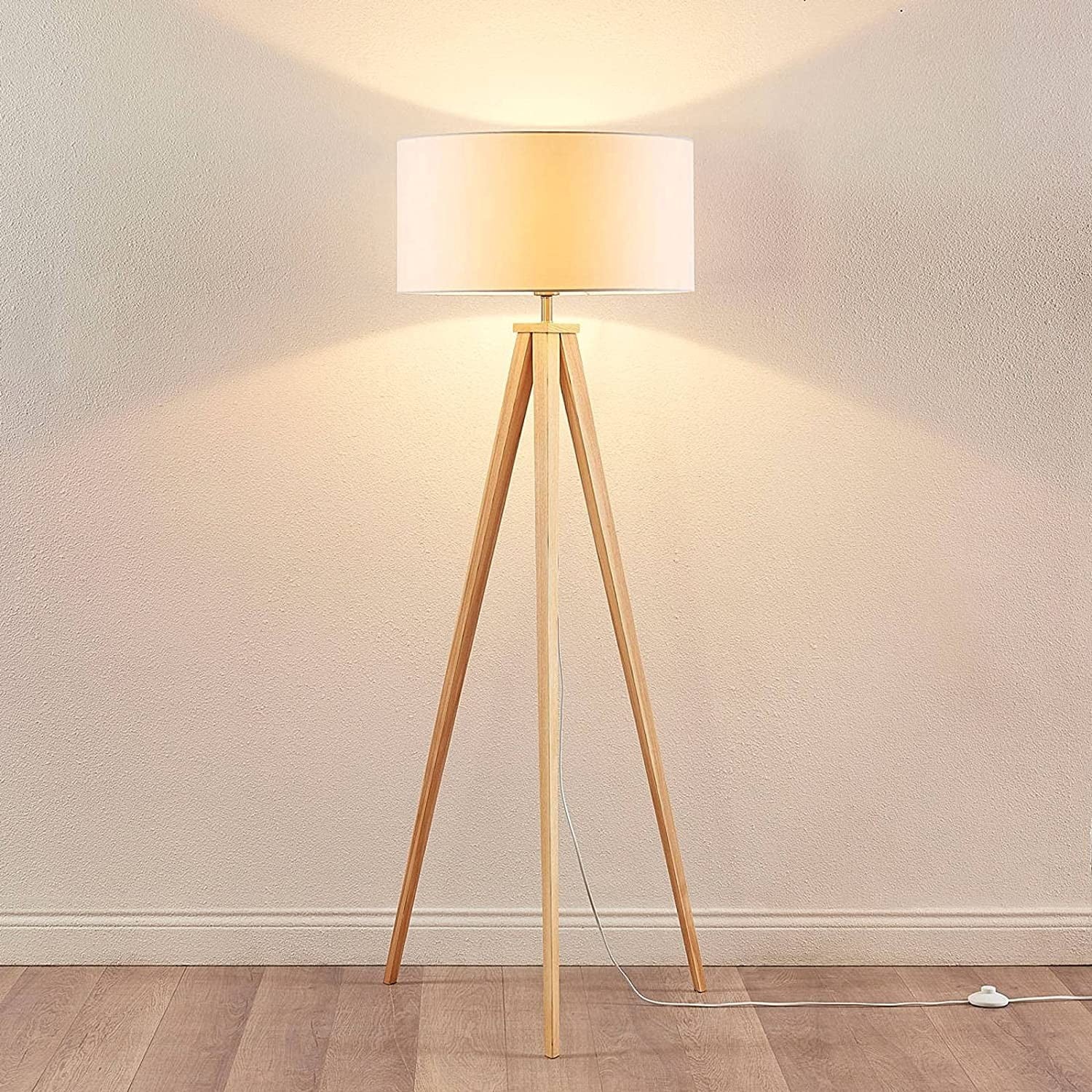 Mya trijų kojų medinis toršeras su baltu atspalviu