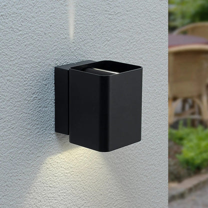 Nikolas LED lauko sieninis šviestuvas su dviguba sija