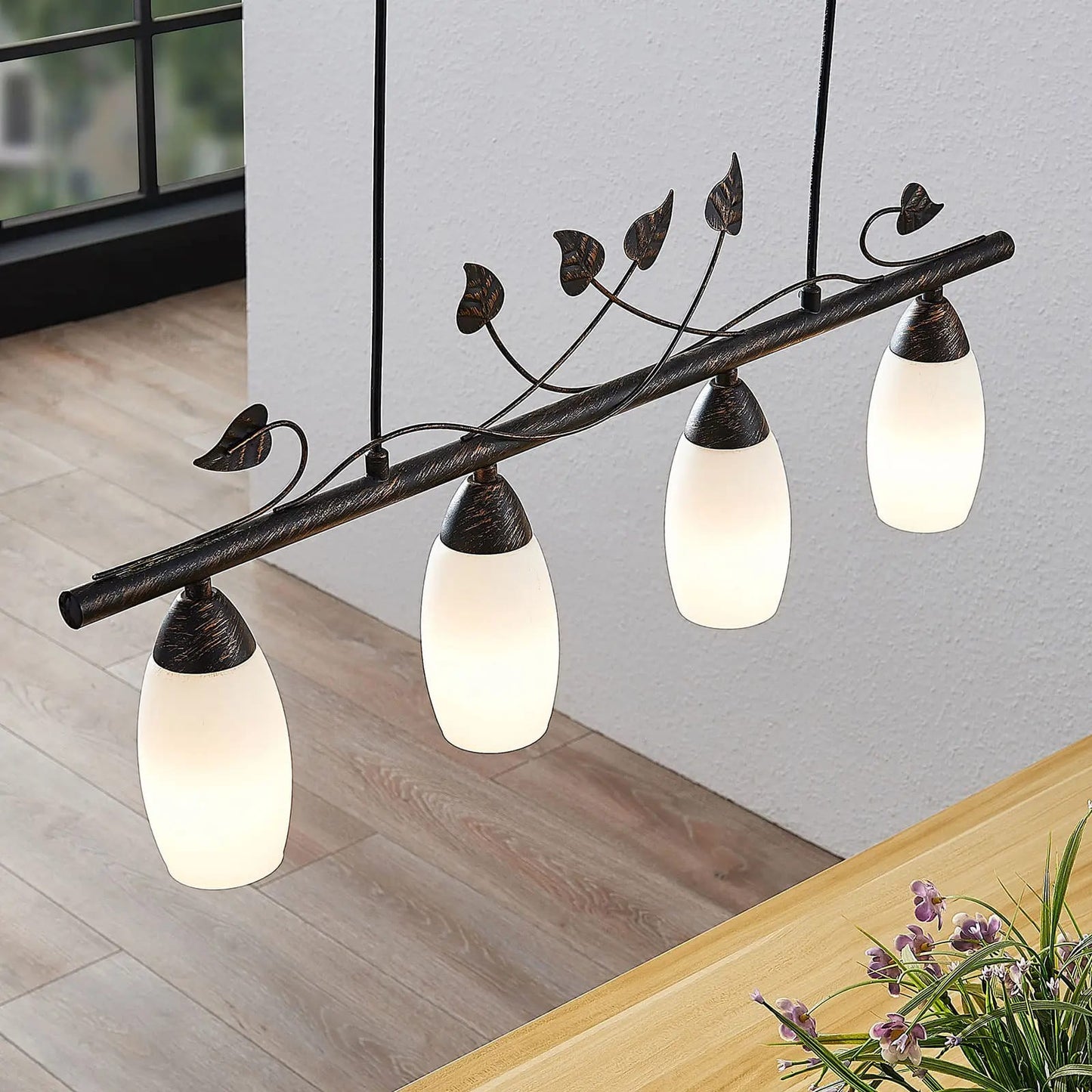 Lindby Isalie LED pakabinamas šviestuvas, keturių lempučių