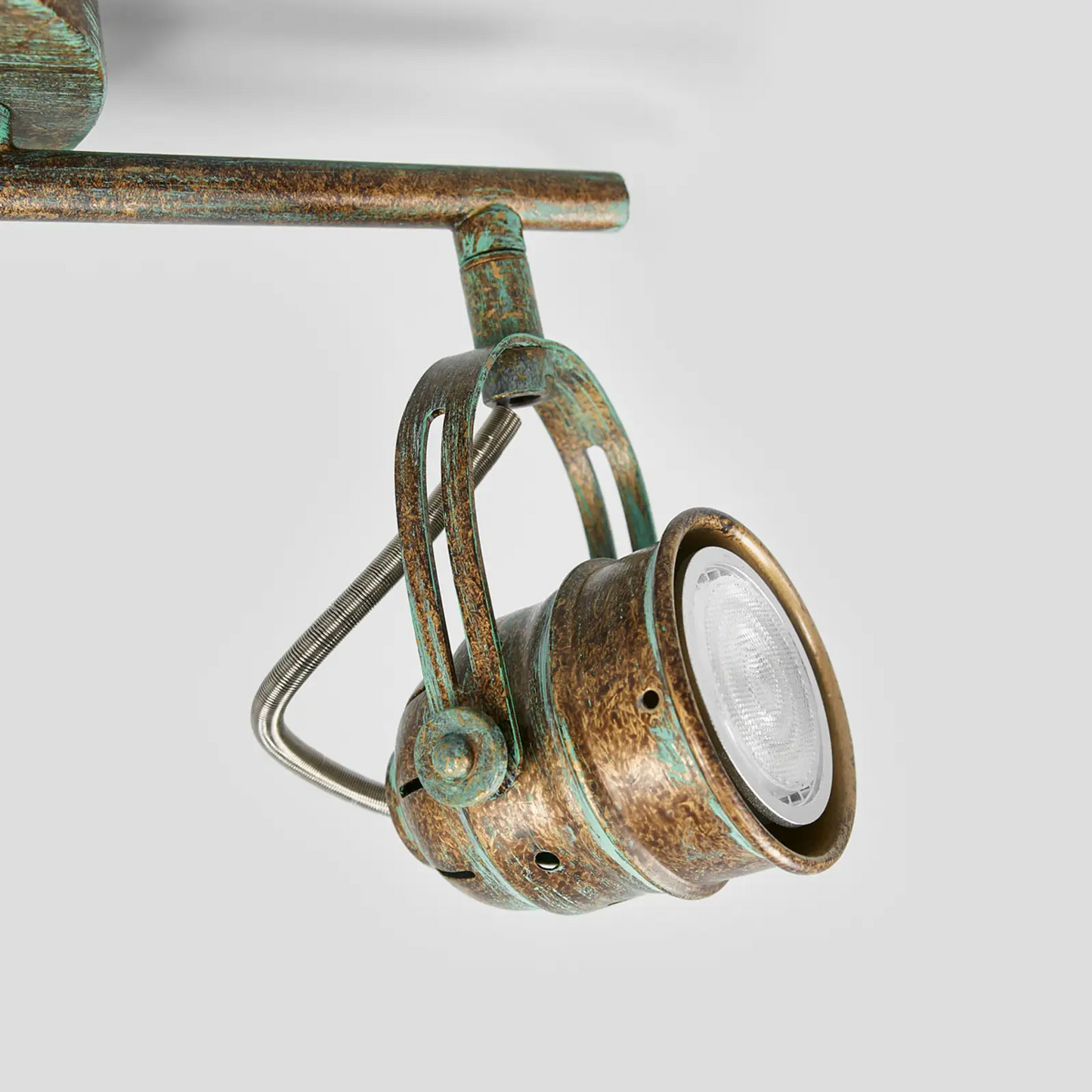 Senovinės išvaizdos dviejų lempučių LED prožektorius Leonor