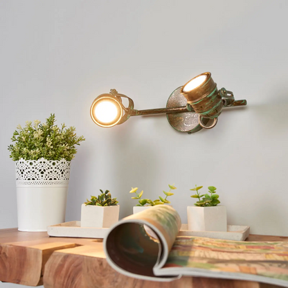 Senovinės išvaizdos dviejų lempučių LED prožektorius Leonor