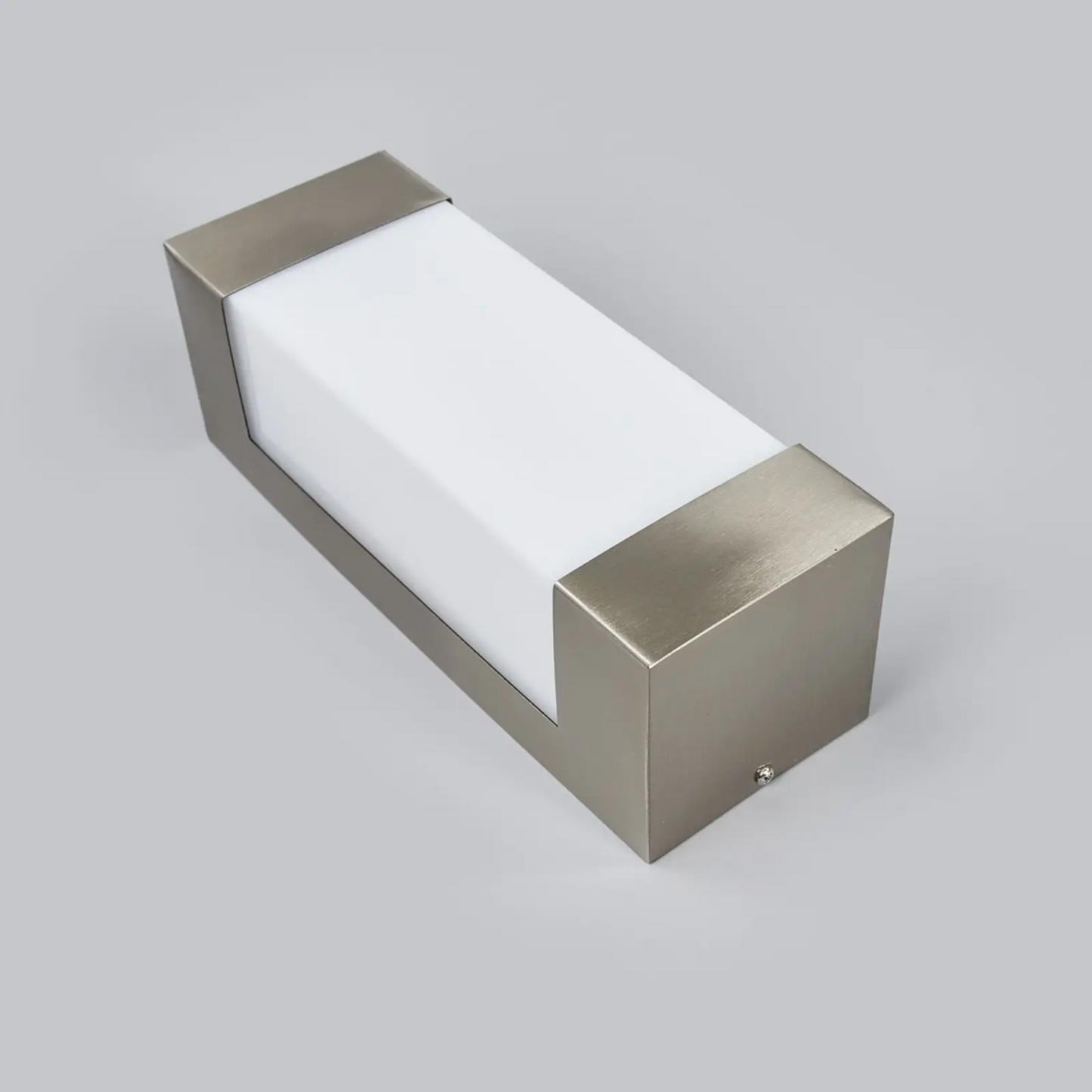 Severina - LED sieninis šviestuvas pagamintas iš nerūdijančio plieno