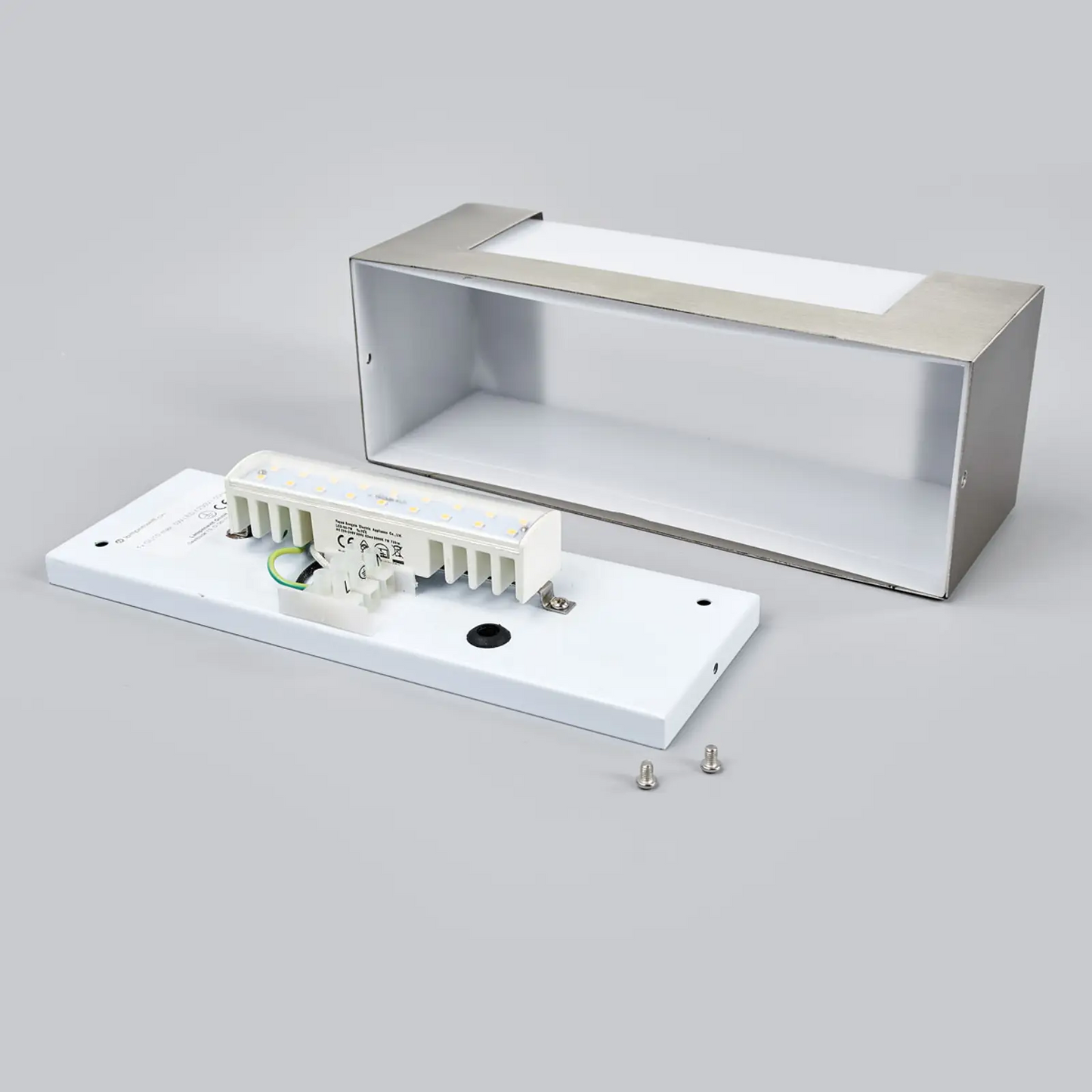 Severina - LED sieninis šviestuvas pagamintas iš nerūdijančio plieno