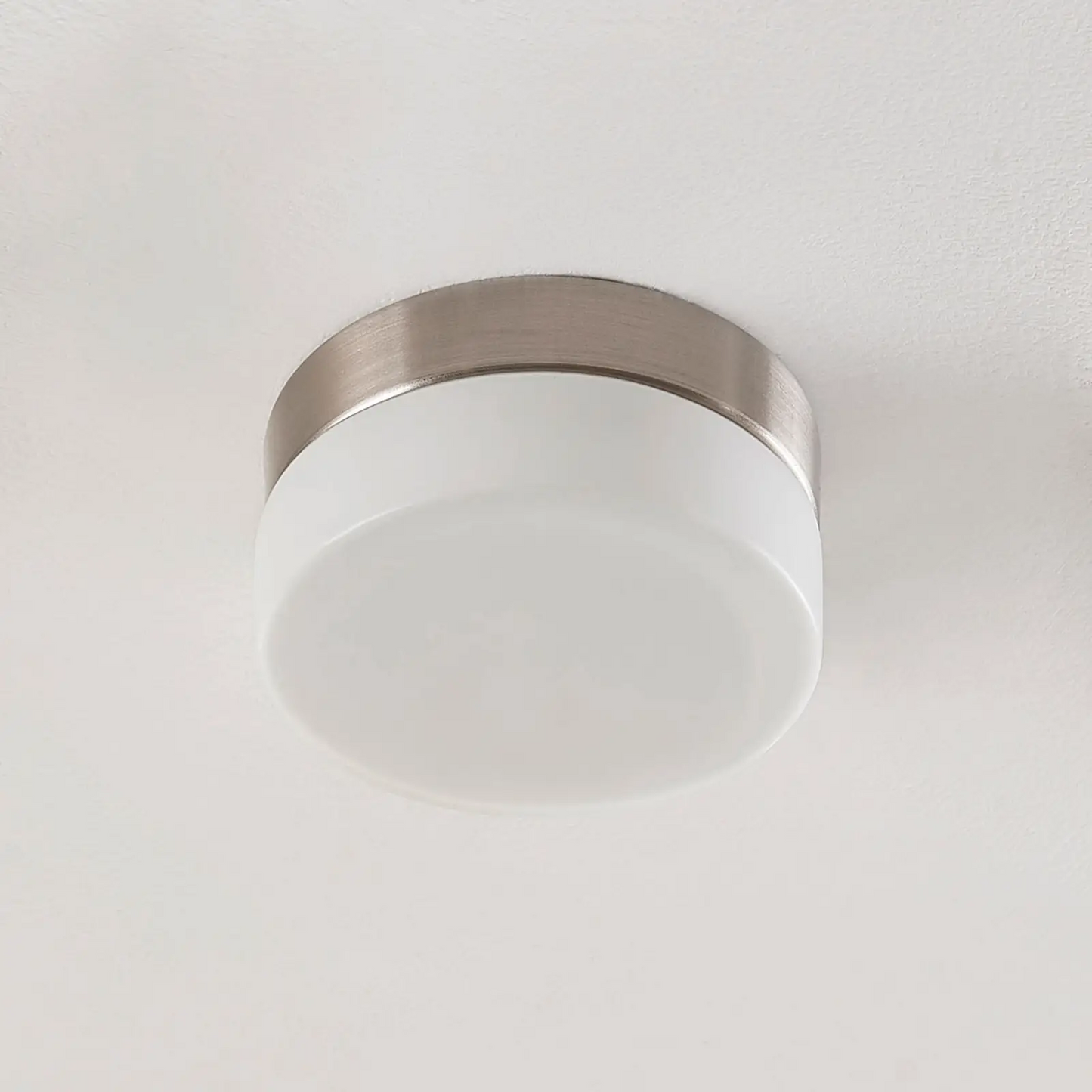 Amilia apvalus vonios lubų šviestuvas