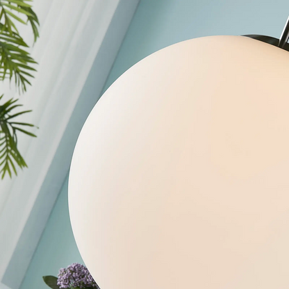 Kamuolinis pakabinamas šviestuvas Marike iš opalinio stiklo, 40 cm