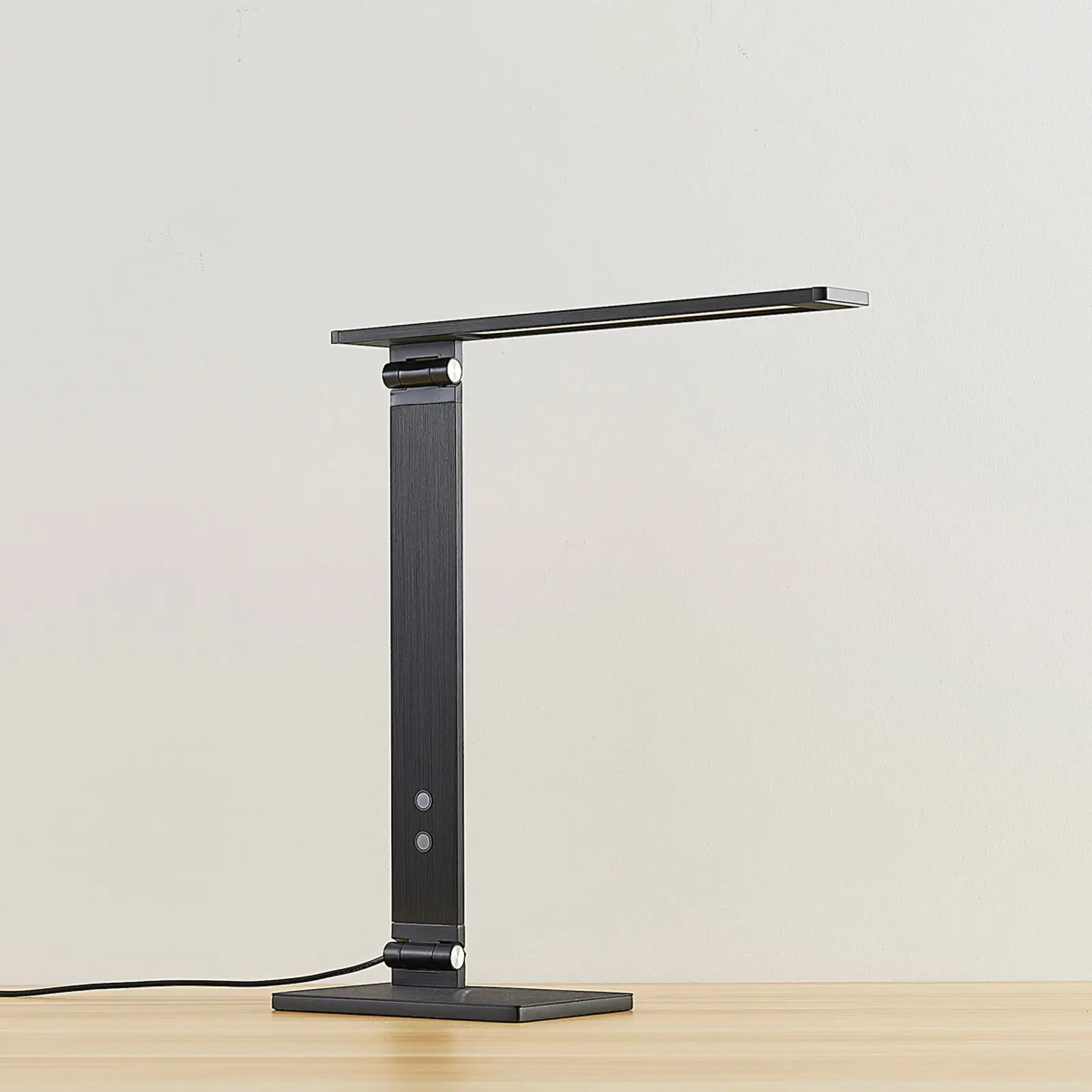 Salomėja - pritemdoma LED stalinė lempa, juoda