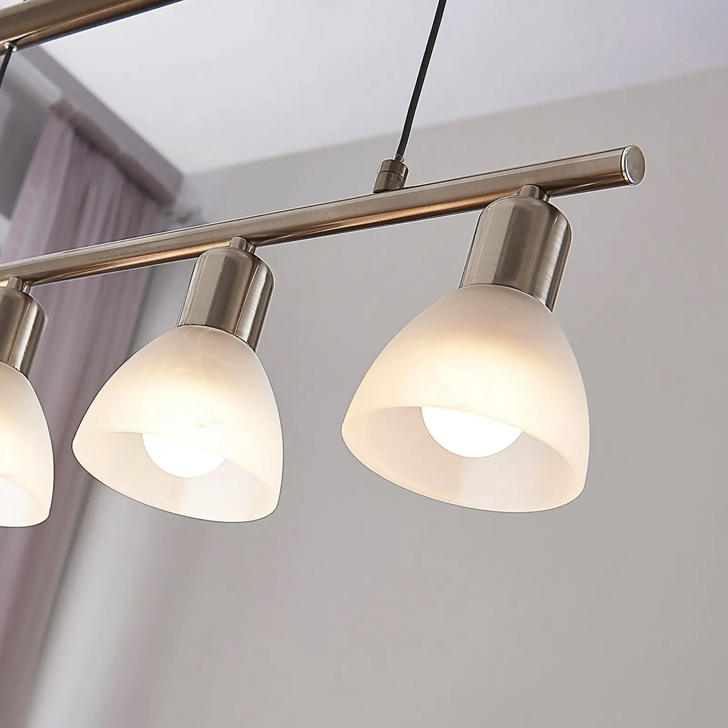 Reguliuojamo aukščio LED baras pakabinamas šviestuvas Gwendolin