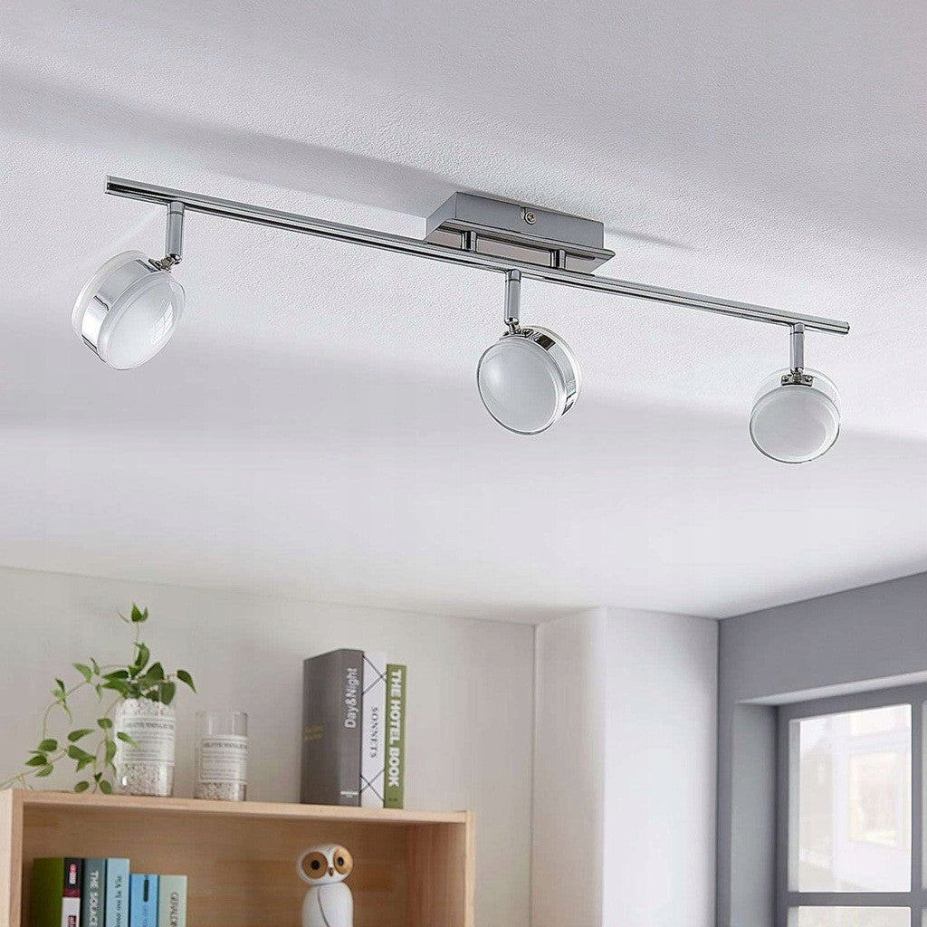 3 lempučių Ksenija LED lubinis šviestuvas, reguliuojamas