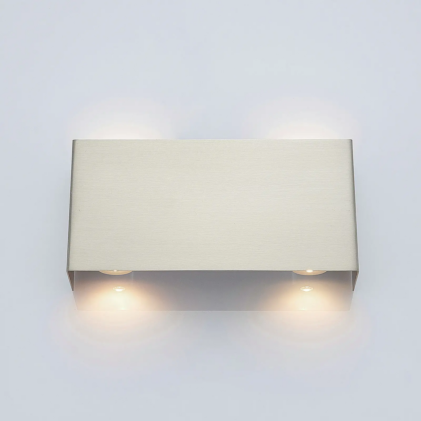 Manon LED sieninis šviestuvas, satininis nikelis, 22 cm