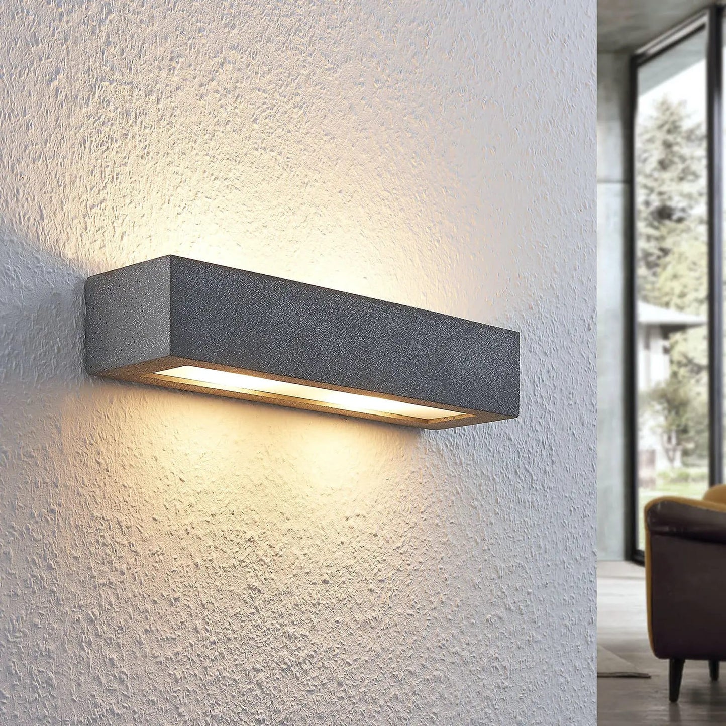 Lindby Nellie LED betoninis sieninis šviestuvas, plotis 36 cm