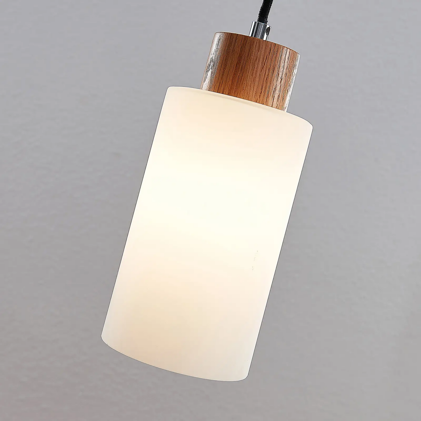 Lindby Nicus medinis pakabinamas šviestuvas, vienos lemputės