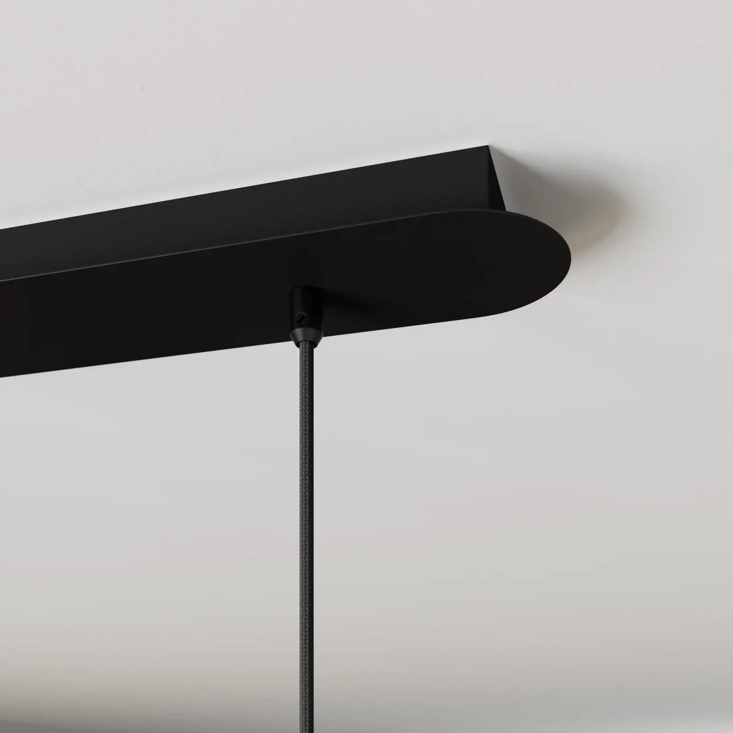 Archchio Jaika pakabinamas šviestuvas, penkių lempučių, juodas