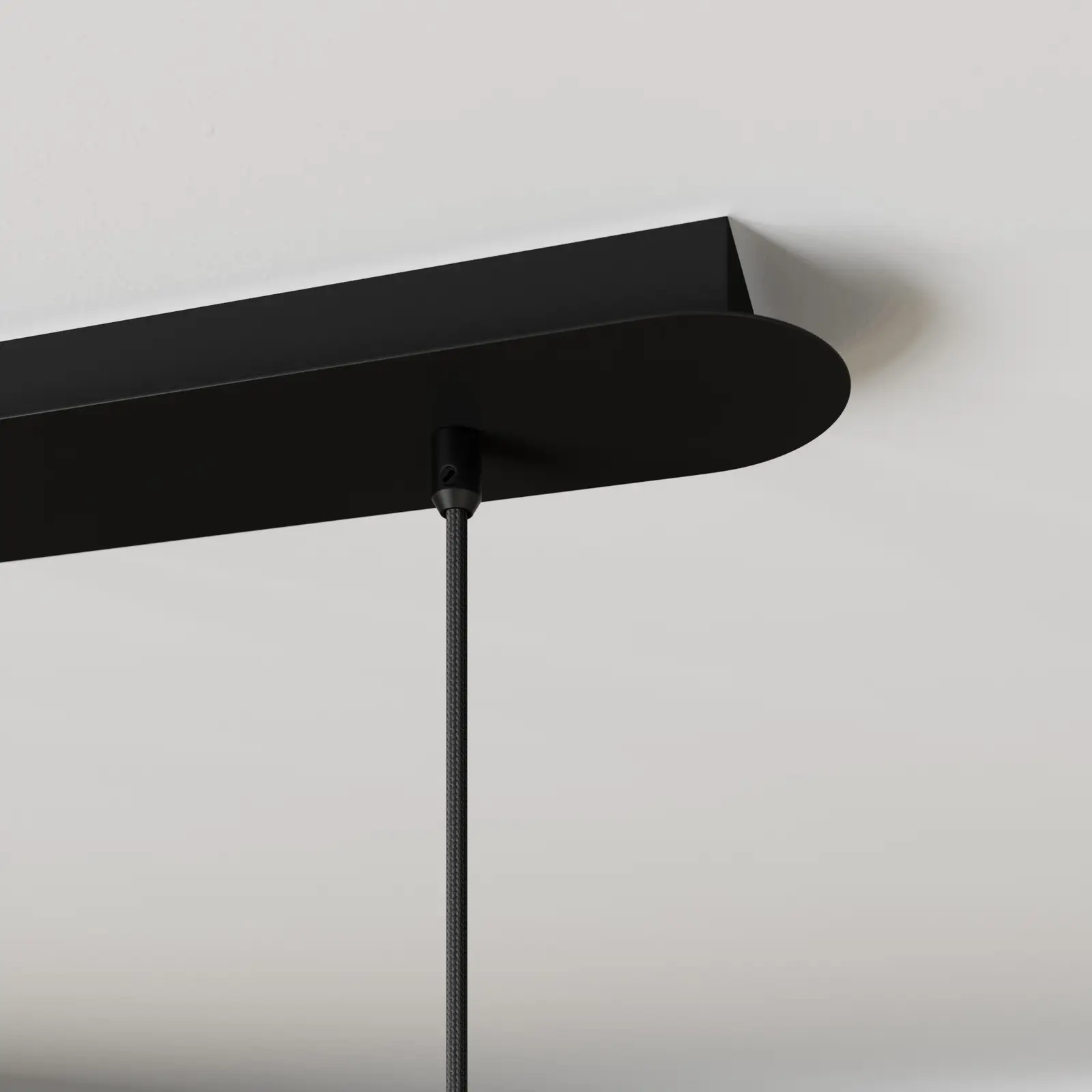 Archchio Jaika pakabinamas šviestuvas, penkių lempučių, juodas