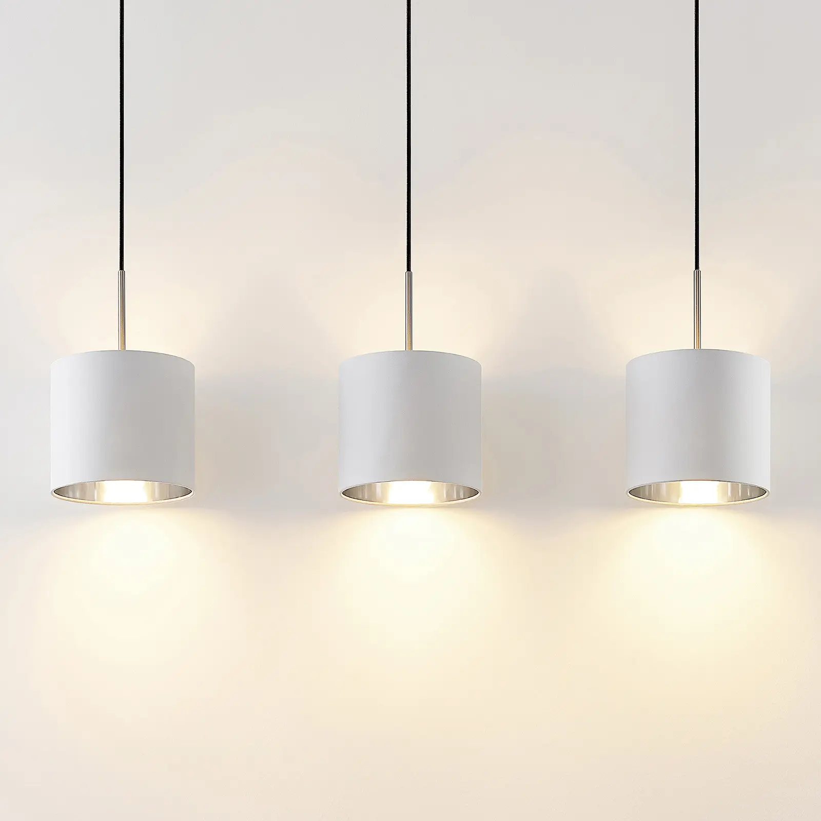 Lindby Trinika tekstilinis baltos spalvos pakabinamas šviestuvas